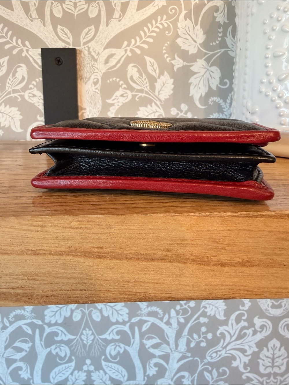 Gucci Black/Red Quilted Glazed Leather GG Marmont Card Case Sold Out! - Picture 5 of 15